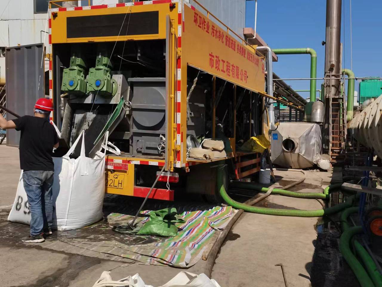 墨江淤泥压干处理